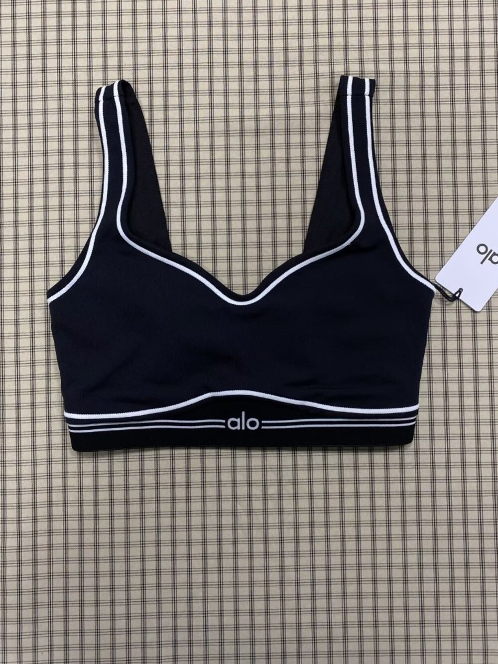Black/White💗ALO Yoga Heart Throb High Waisted Legging&Bra Set NWT|Flattering - Picture 3 of 13